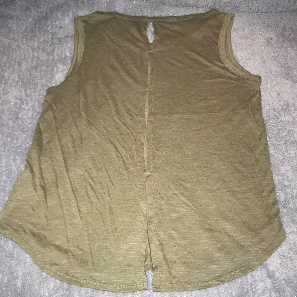 Workout Tank - Picture 2 of 3